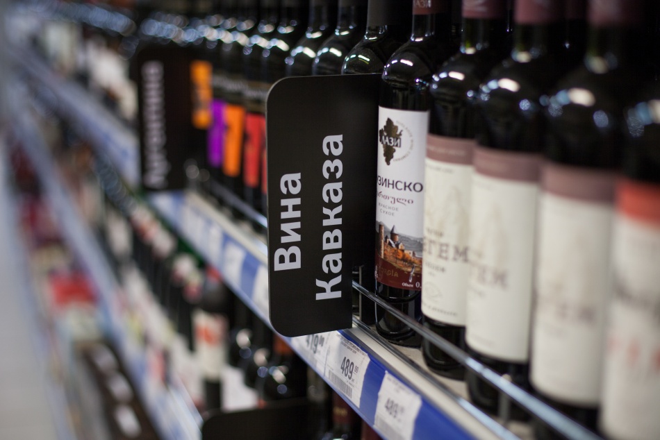 В Петербурге резко снизились продажи вина и игристых напитков в 2025 году